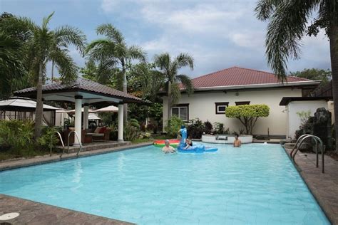 Plumeria Hotel Batangas .